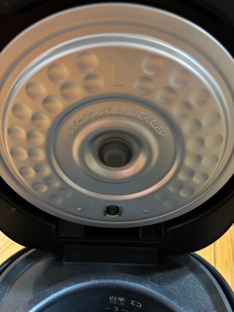 炊飯器 3合 TIGER タイガー JBS-B055メタルブラック