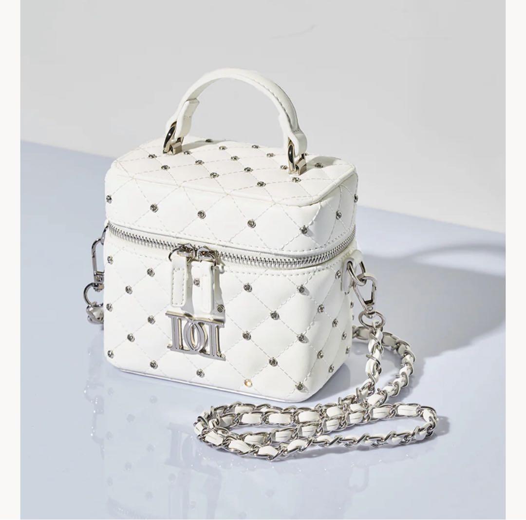 キルティングビジュースクエアミニバッグ white