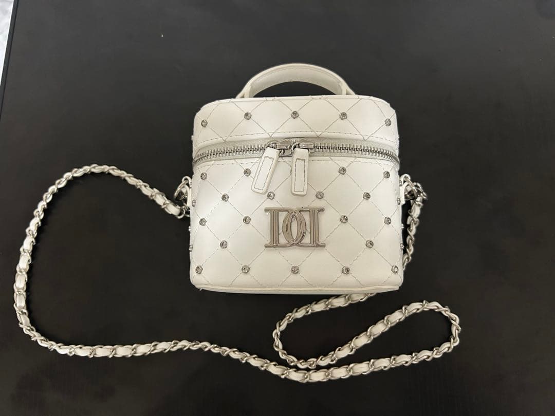 キルティングビジュースクエアミニバッグ white