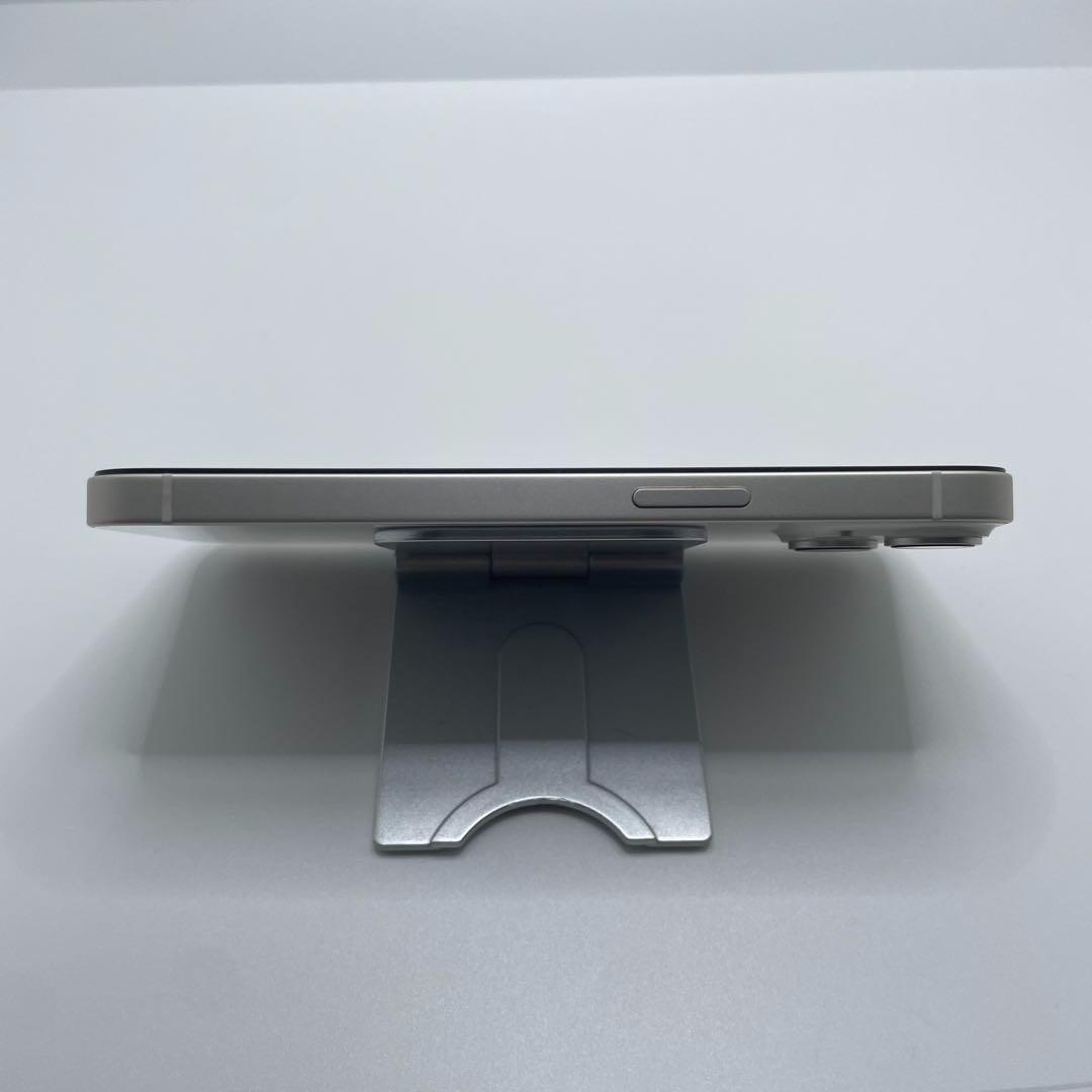 【格安美品】iPhone 14 256GB simフリー本体 213