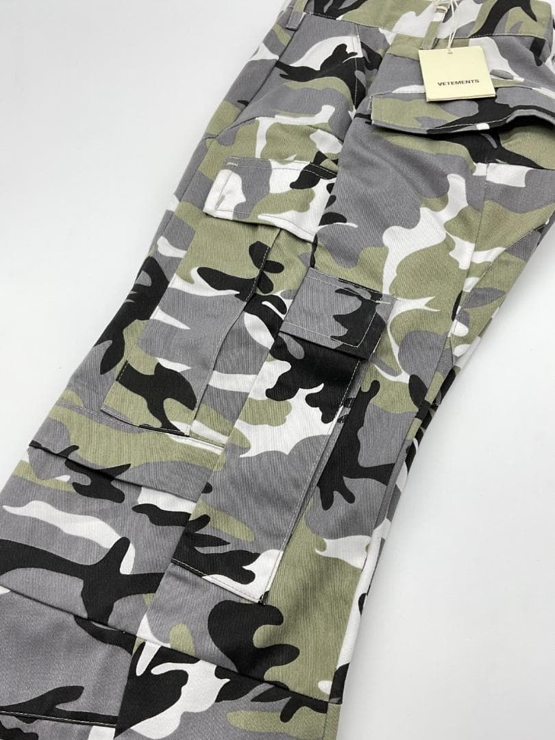 【未使用品】VETEMENTS カモフラカーゴパンツ 定価146,300円
