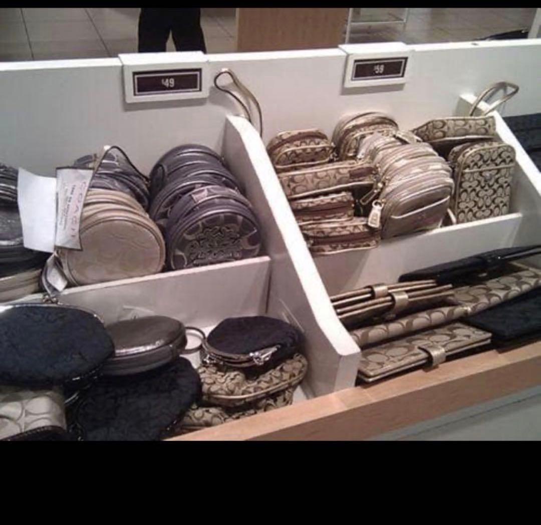 コーチCOACH×スヌーピーコラボシグネチャー斜め掛けショルダーバッグ