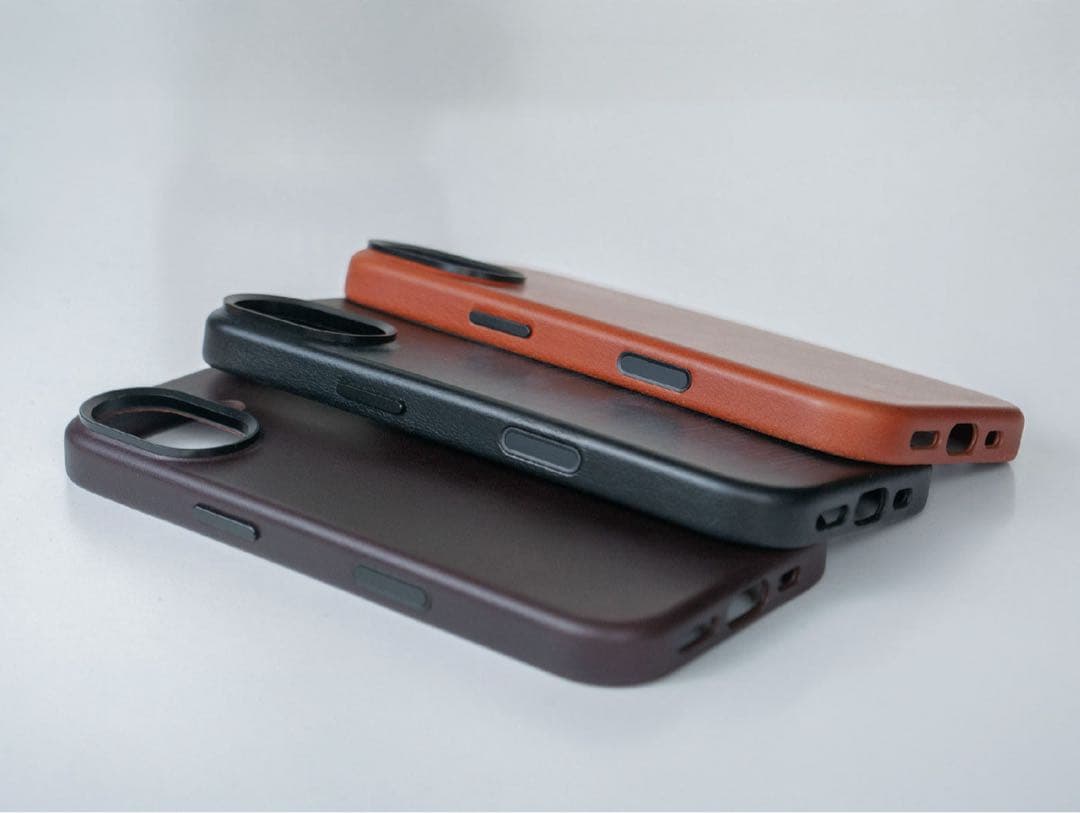 iPhone17用レザーケース RyanLondon