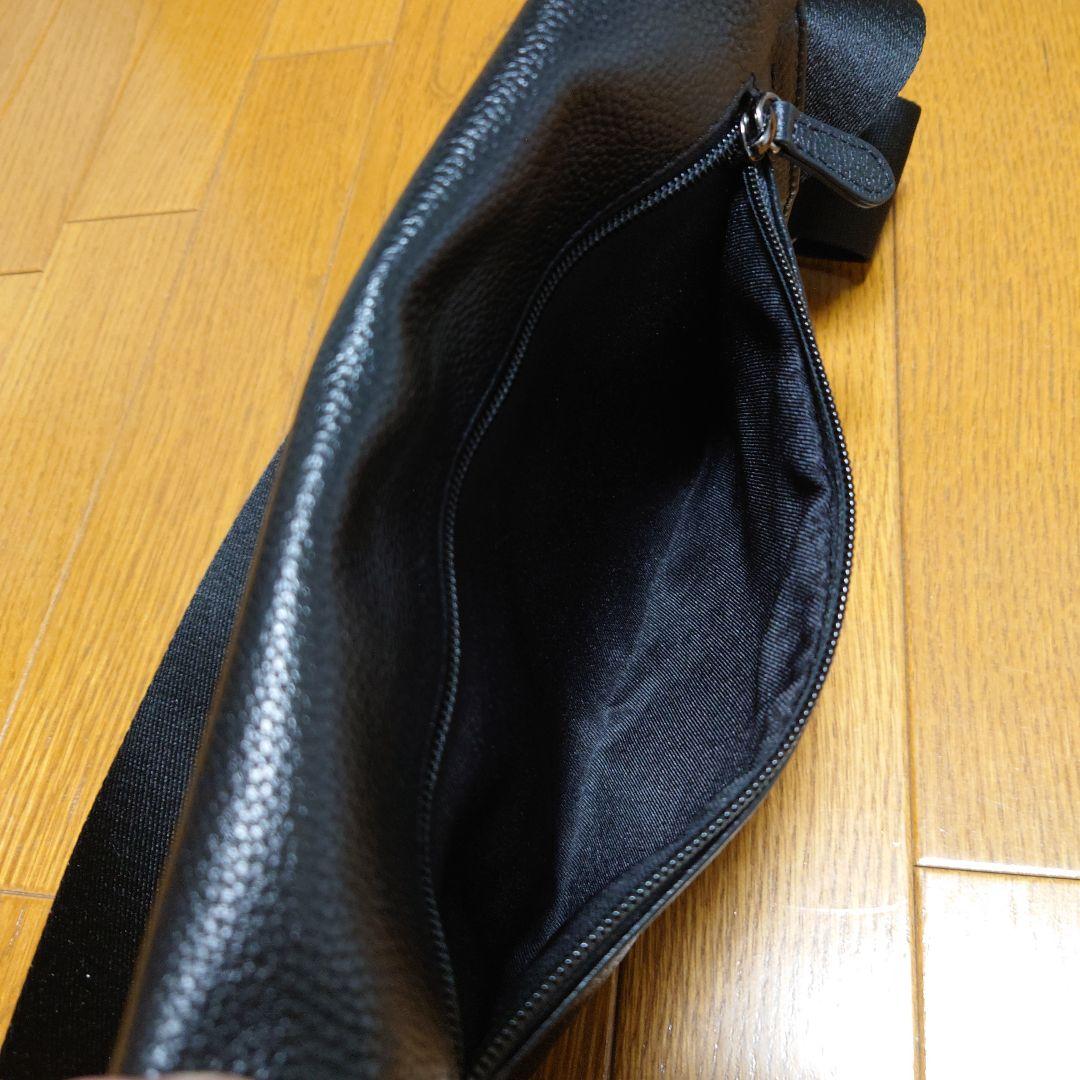 ear PAPILLONNER イアパピヨネ ワイドテープショルダーバッグ 黒