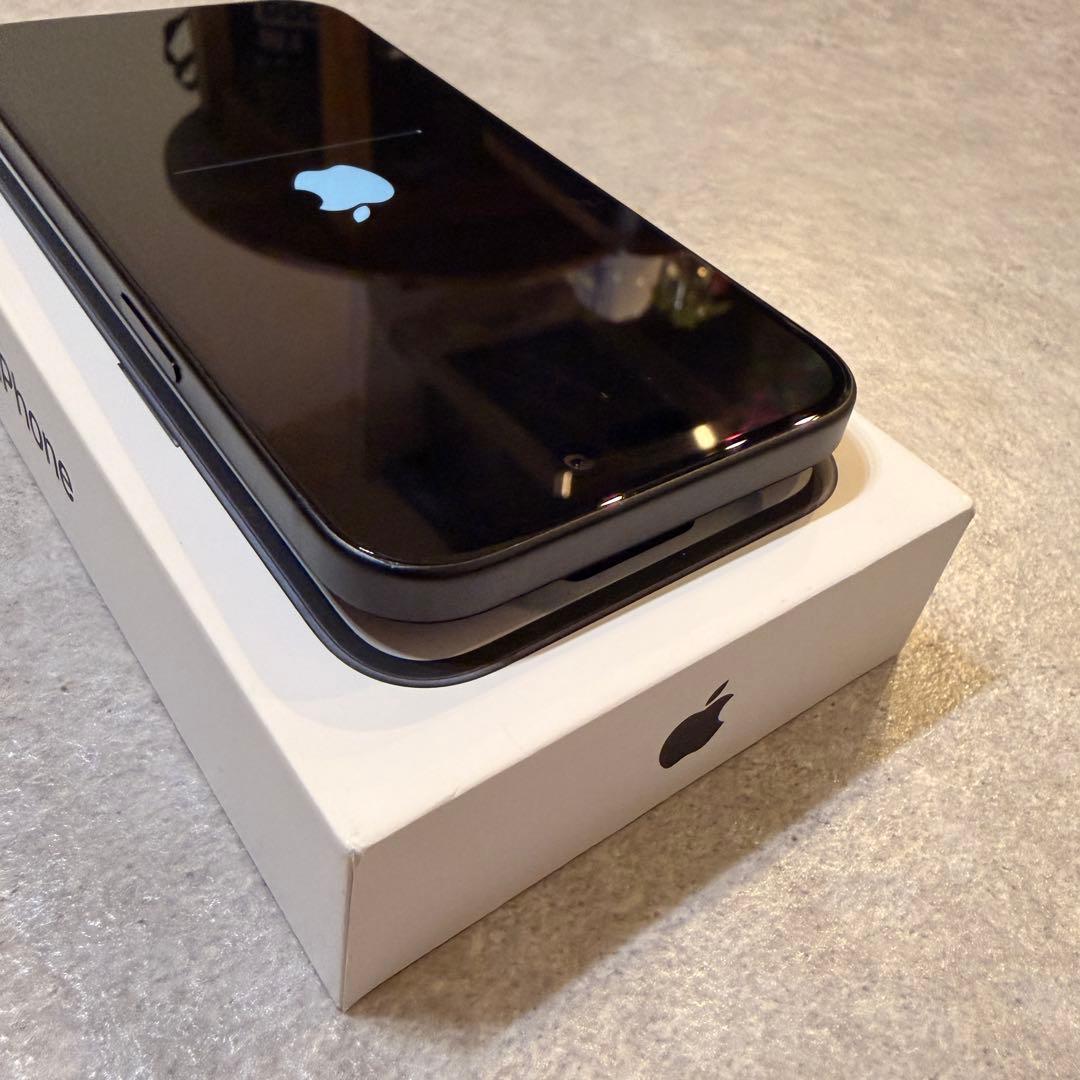 iPhone 15 SIMフリー ブラック 128GB 値引き不可