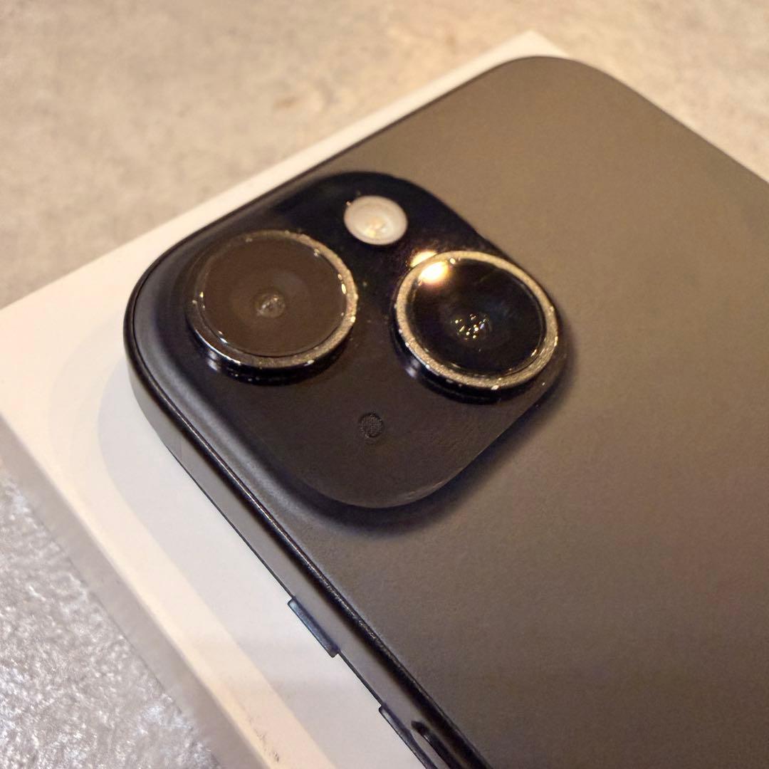 iPhone 15 SIMフリー ブラック 128GB 値引き不可