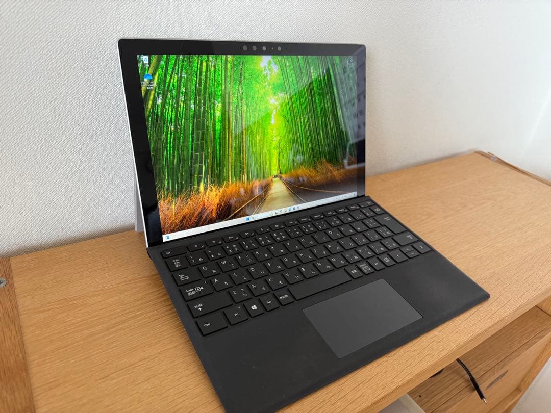 美品：Microsoft Surface Pro 7 i5/8GB/128GB