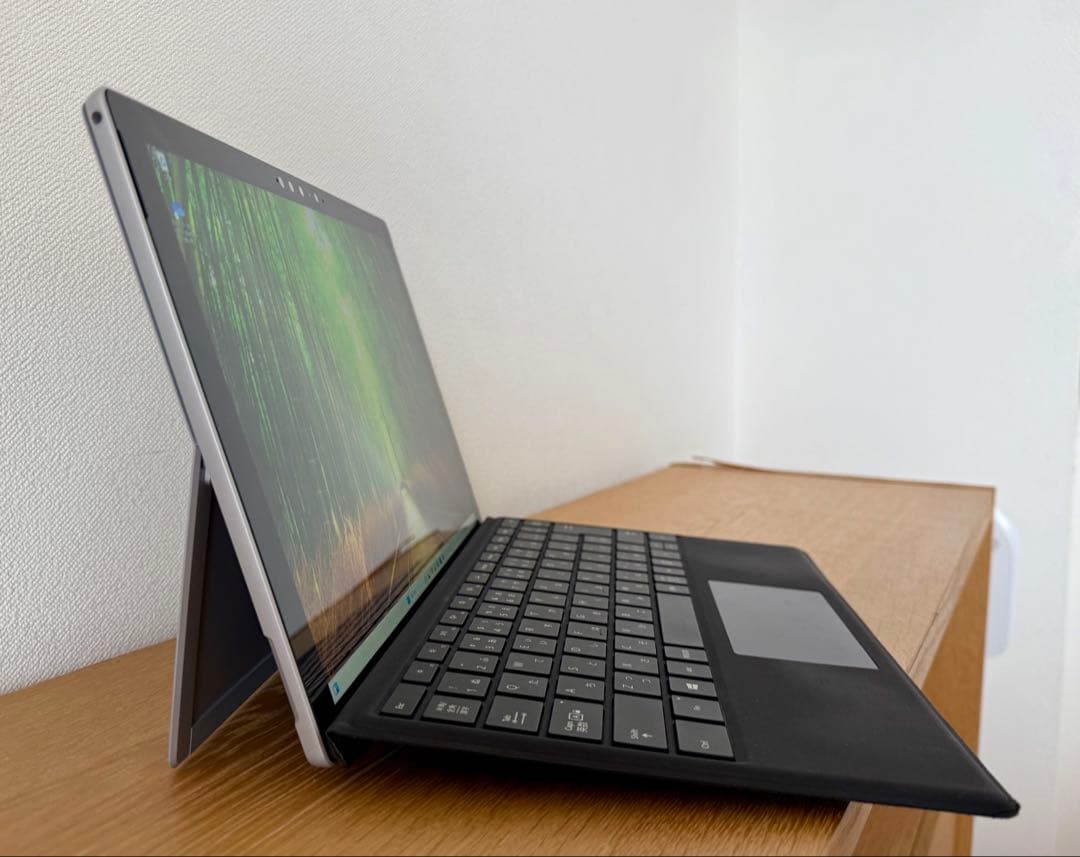 美品：Microsoft Surface Pro 7 i5/8GB/128GB