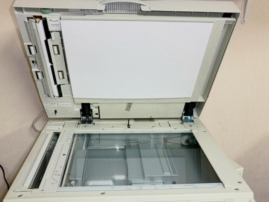 輪転機　RISOGRAPH RZ670