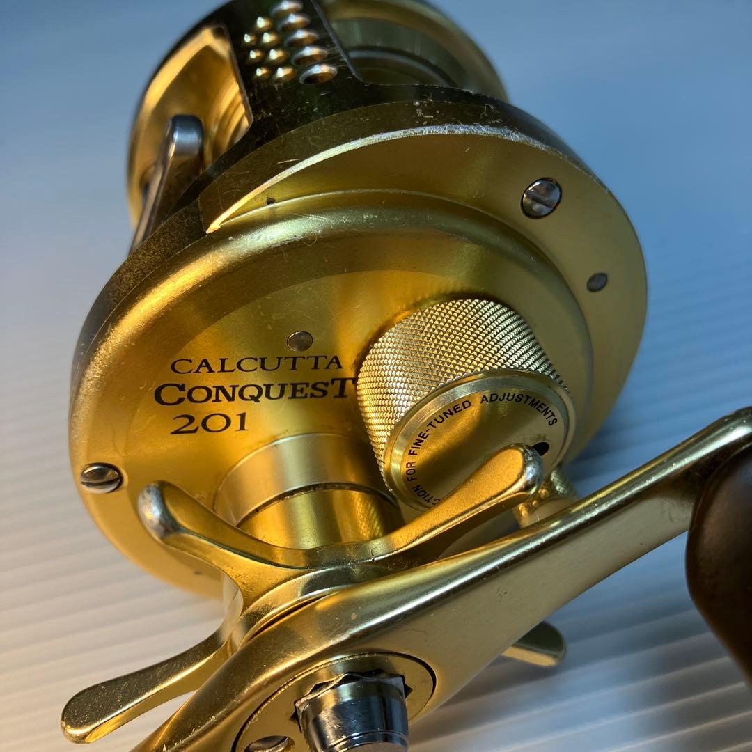 リール SHIMANO CALCUTTA CONQUEST 201