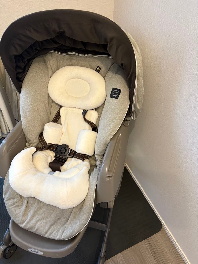 【美品】Combi ネムリラ AT BEDi EG 電動チェア