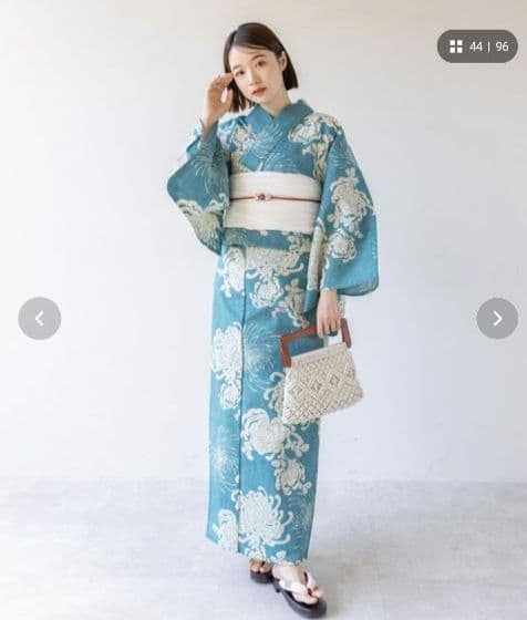 ゆかた館グレース浴衣セット（浴衣+兵児帯+下駄+腰紐2本+帯飾り）サックスブルー