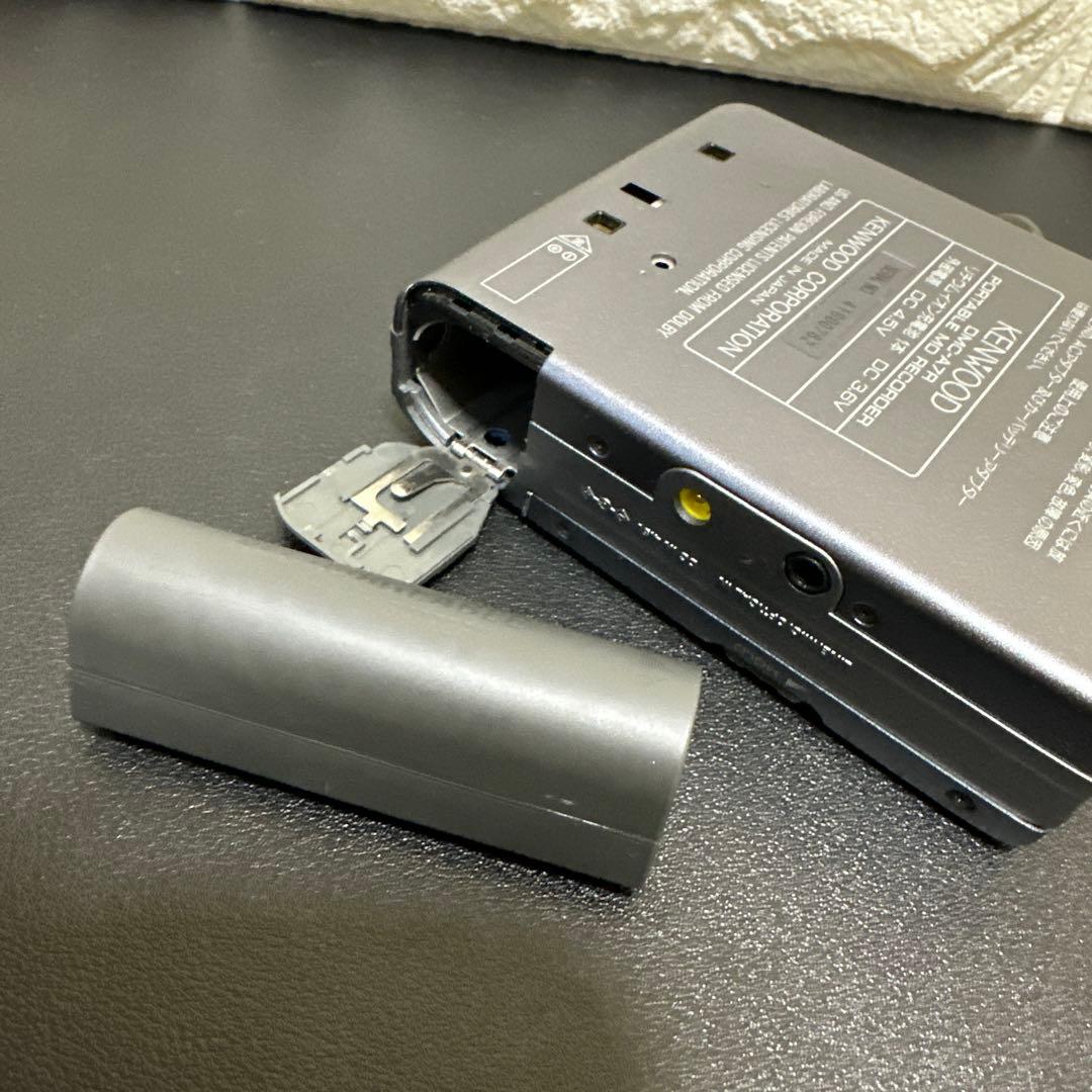 美品　KENWOOD ポータブル MDレコーダー DMC-A7R ジャンク現状品