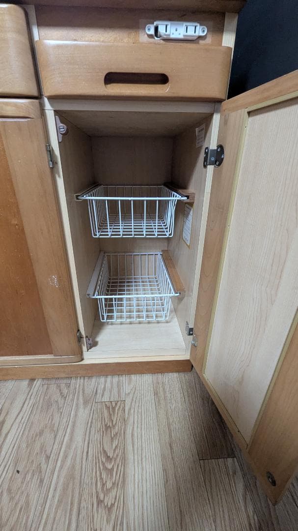 【値引き】木製キッチンカウンター 3引き出し付き