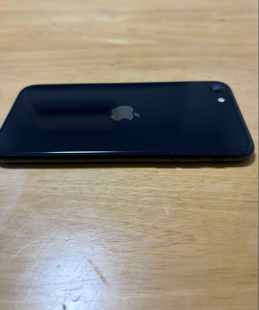 Apple iPhone SE (第3世代) ミッドナイト 本体　SIMフリー