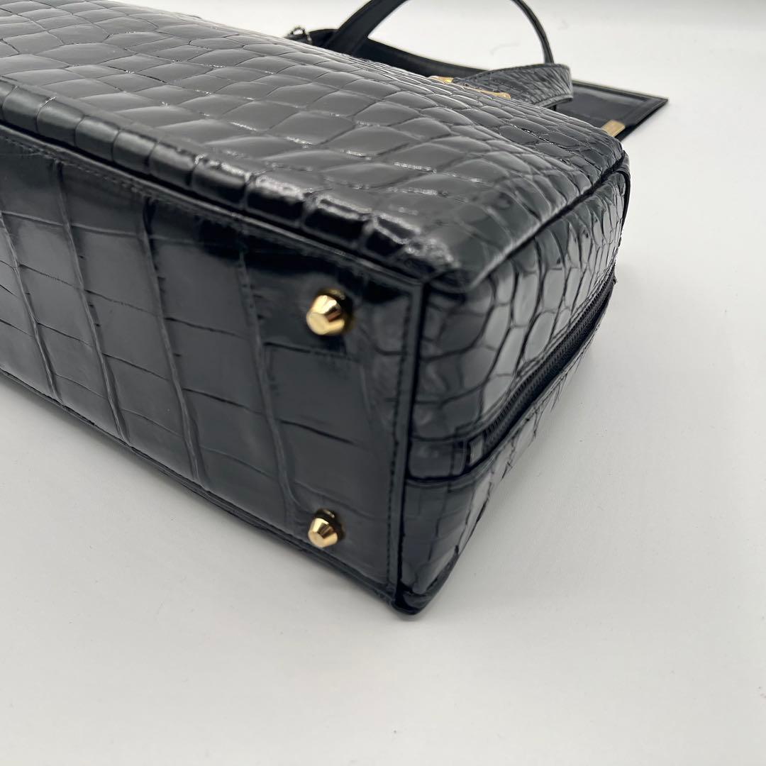 美品◎JRA認定 シャイニングクロコ ハンドバッグ センター取り 黒 明日香