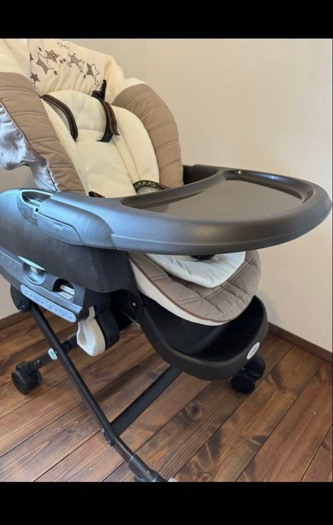 コンビ ハイ&ロースウィングチェア ネムリラ