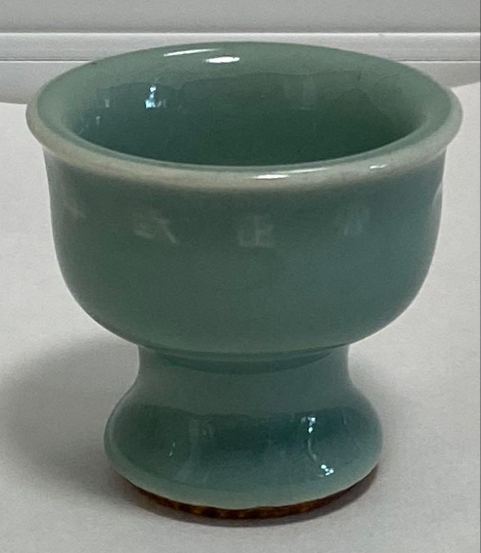 真葛香山　宮川香山　青磁酒盃　大正二年勅正牛図