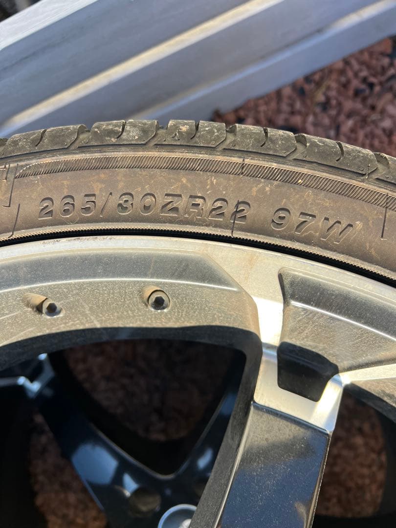 T*ル様 22インチ ホイールセット タイヤ付き