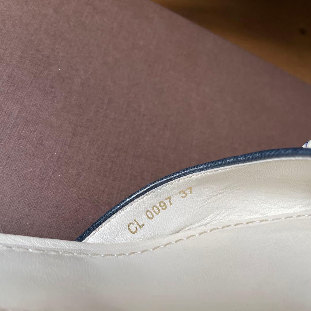 LOUIS VUITTON ホワイト ミュール　⭐︎箱、保存袋、取説あり⭐︎