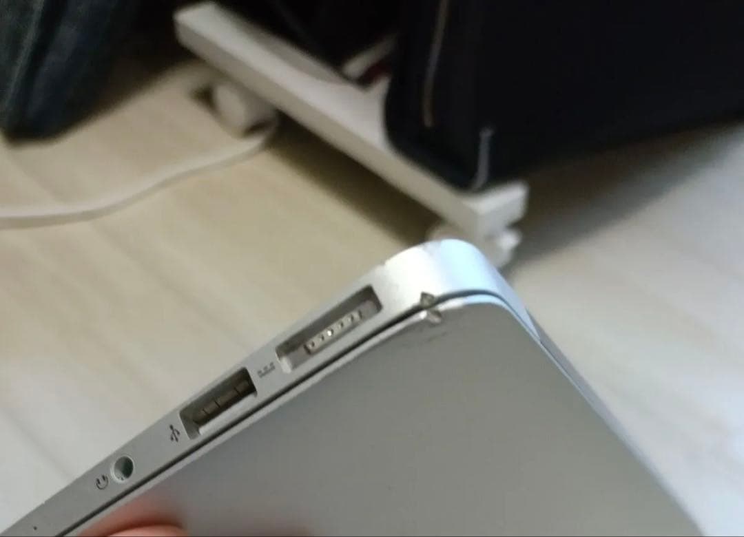 MacBook本体 Macbook Air 2017 core i5 RAM8GB SSD256GB