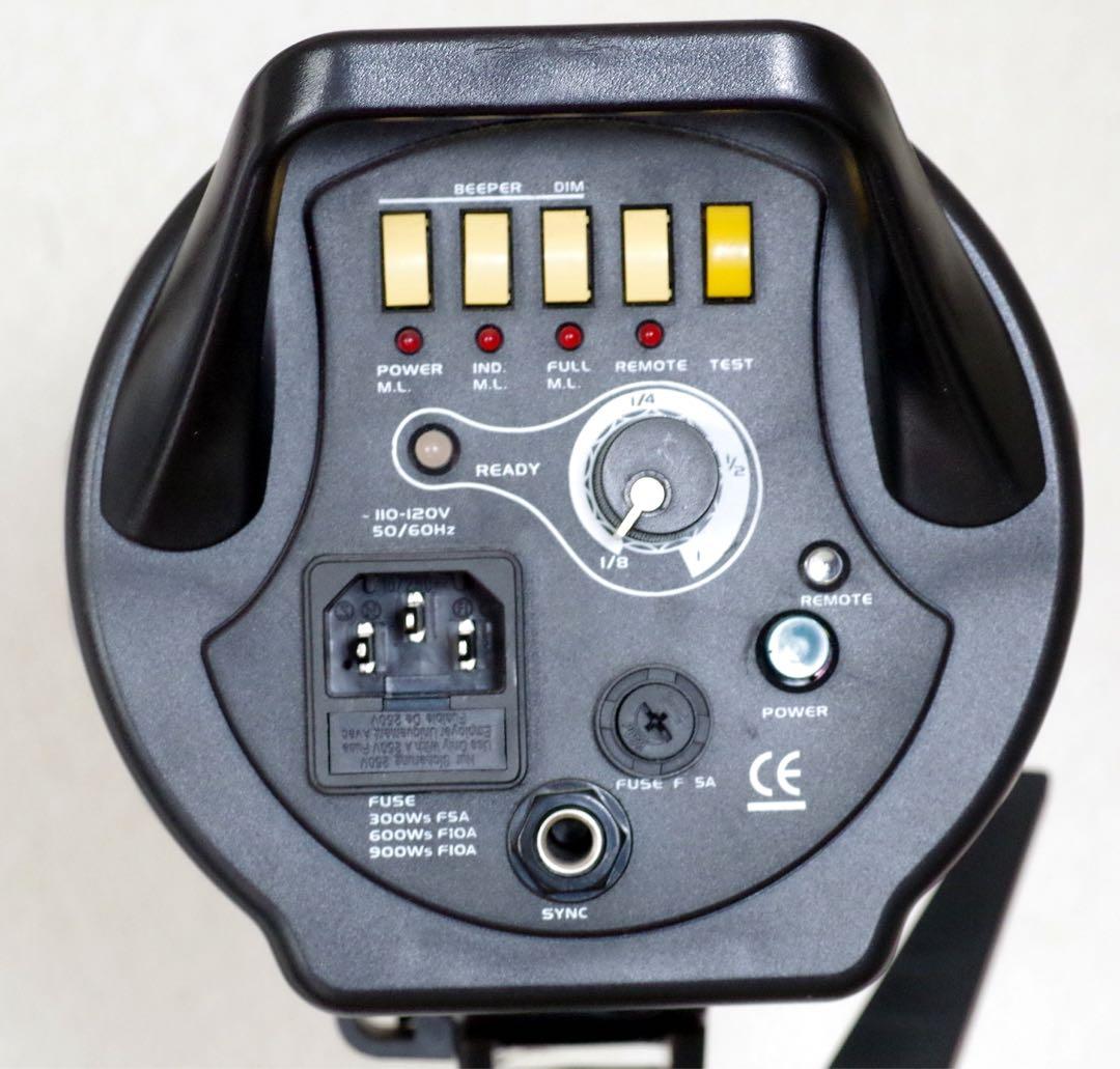 Falcon DE600Bモノブロックストロボ スタンド付きフルセット