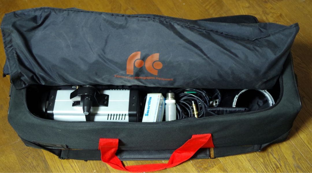 Falcon DE600Bモノブロックストロボ スタンド付きフルセット