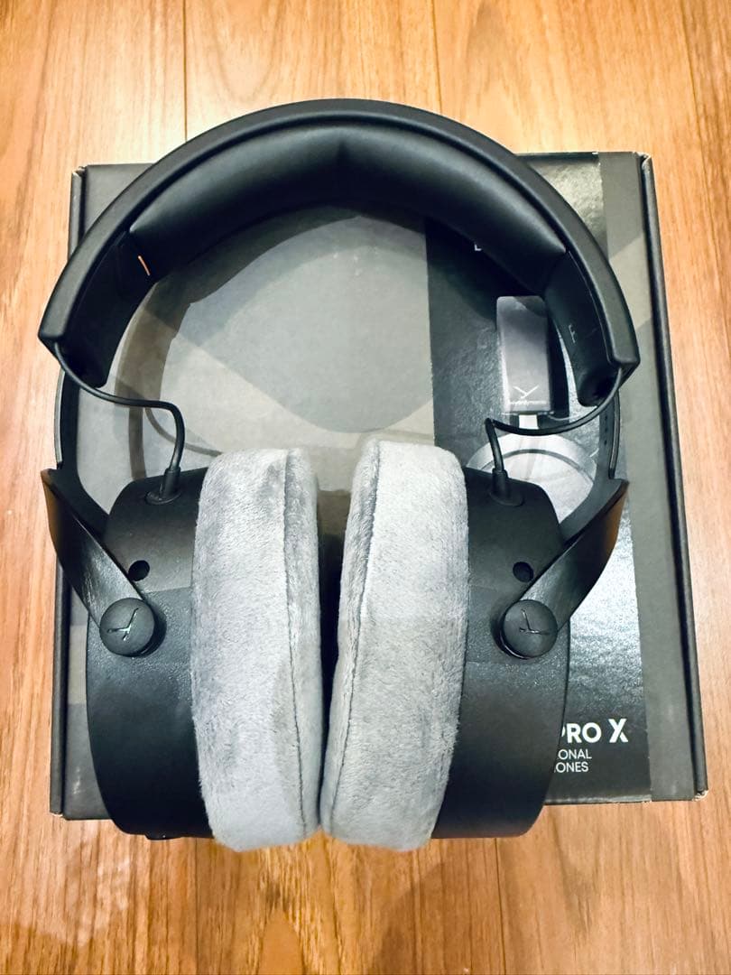 beyerdynamic DT 700 PRO X ヘッドフォン　ほぼ新品