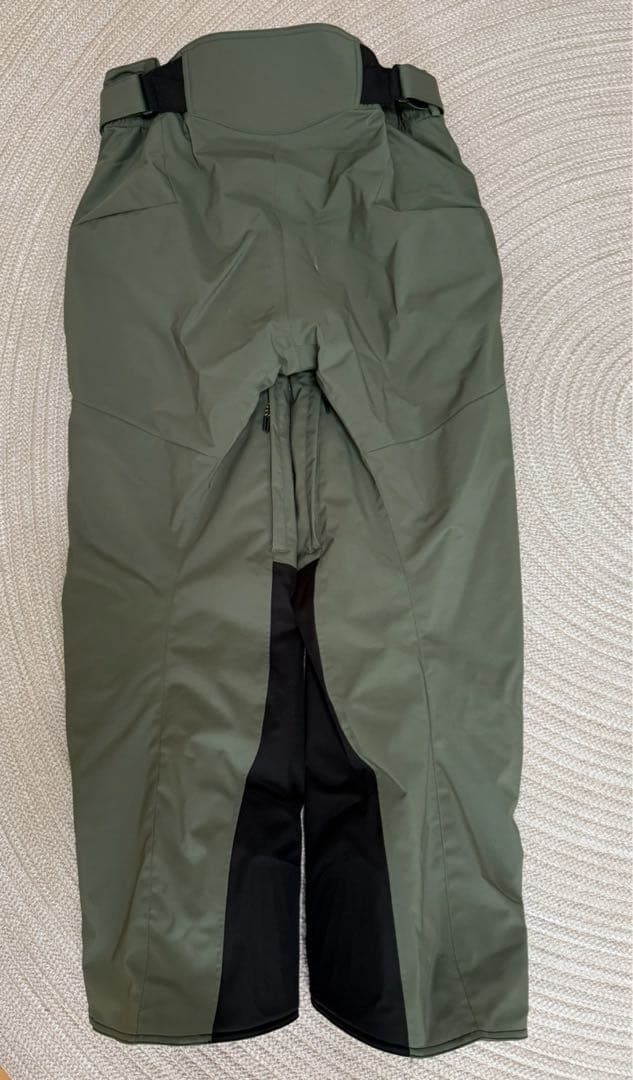 2024-2025ミズノスキーウェア　美品