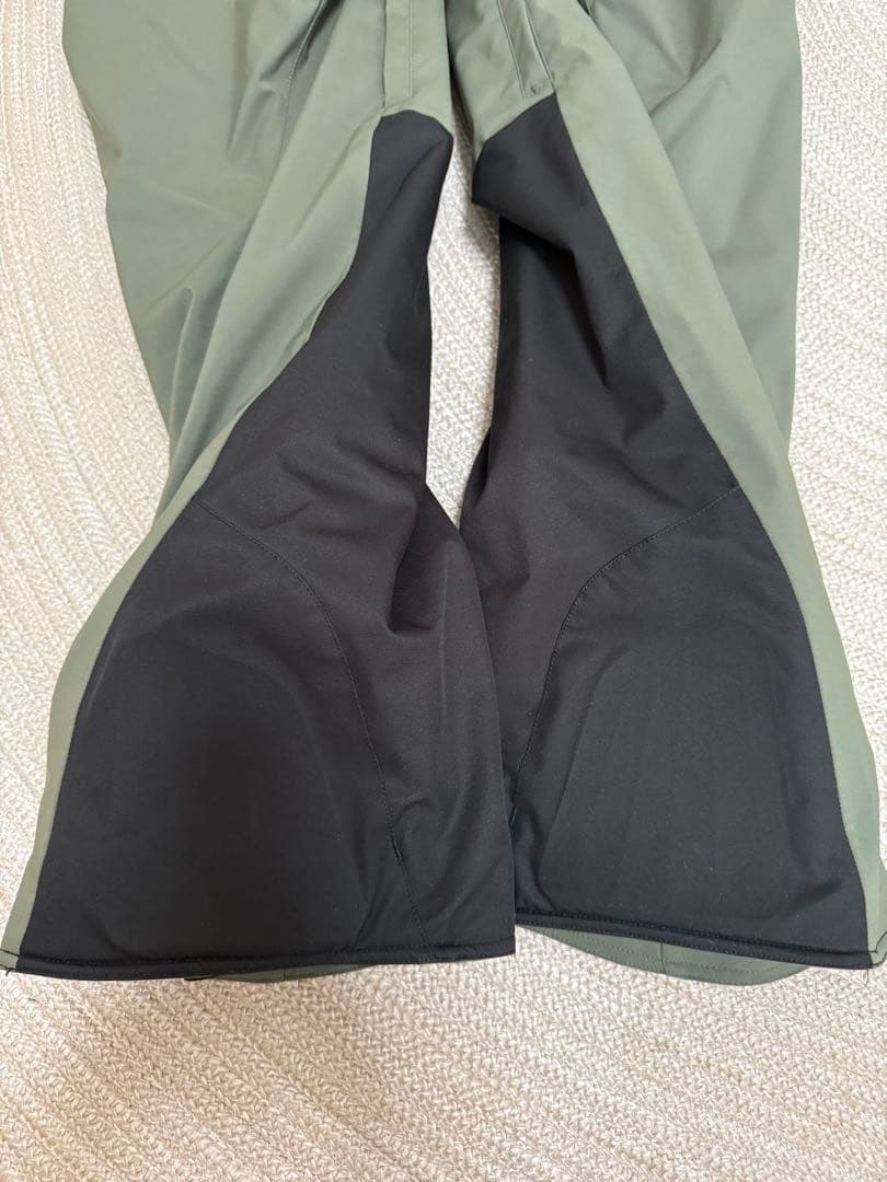 2024-2025ミズノスキーウェア　美品