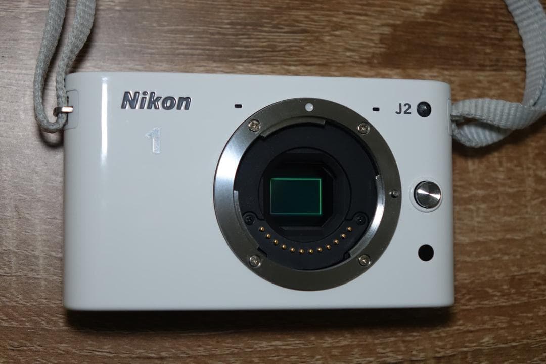 Nikon 1 J2 ホワイト ダブルレンズキット 動作確認済み フルセット