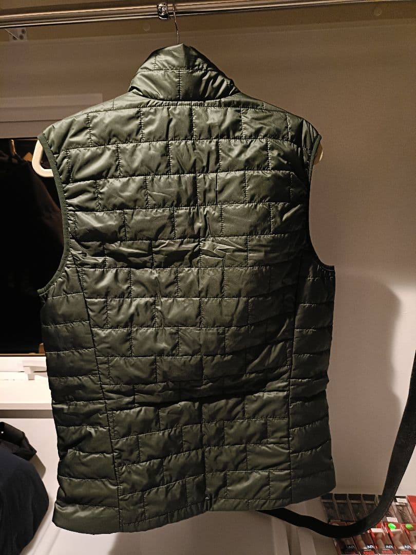 パタゴニア　ナノパフベスト　mサイズ アウトドア