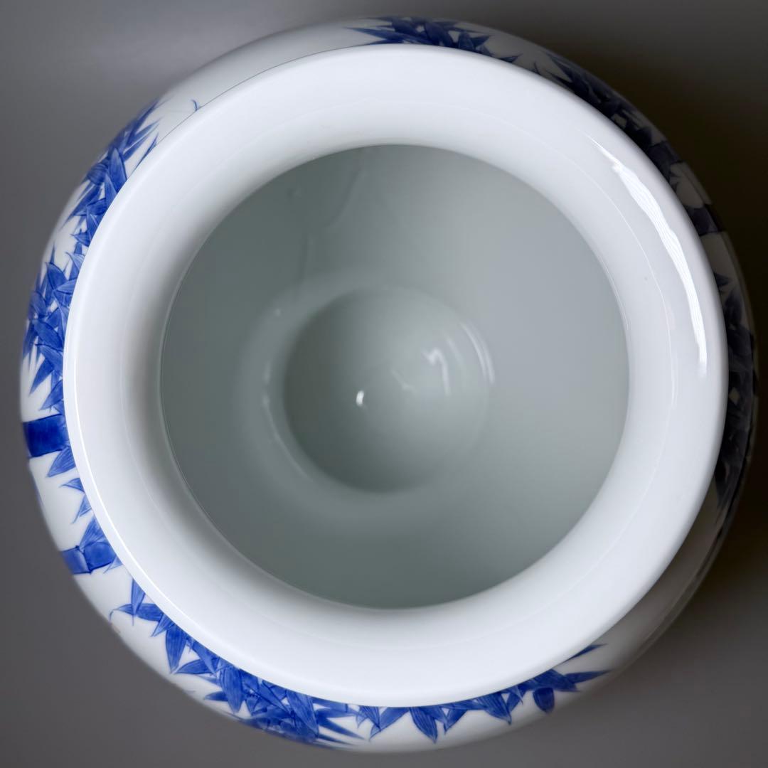 鍋島御庭焼　市川光春　本人作　最高位作　色鍋島竹梅図大花瓶　高33.5cm