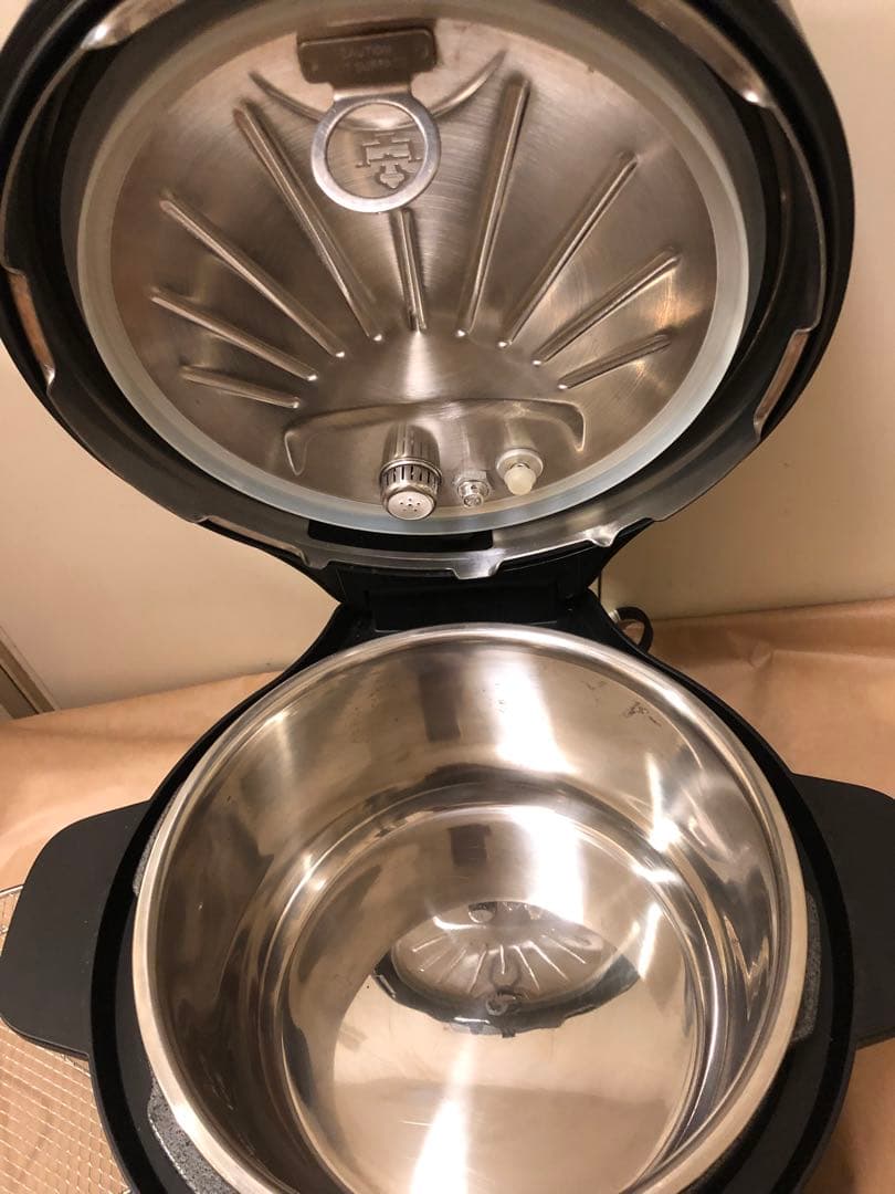 Instant Pot インスタント ポット　SLCO65000 電気圧力鍋