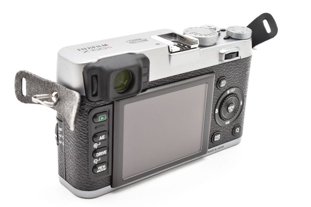【美品】フジフィルム FUJIFILM X100S シルバー コンパクトカメラ