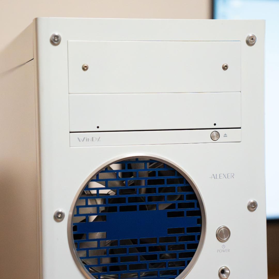 [最終値下げ] pcケース　星野アイエヌジー　 windy VX1100