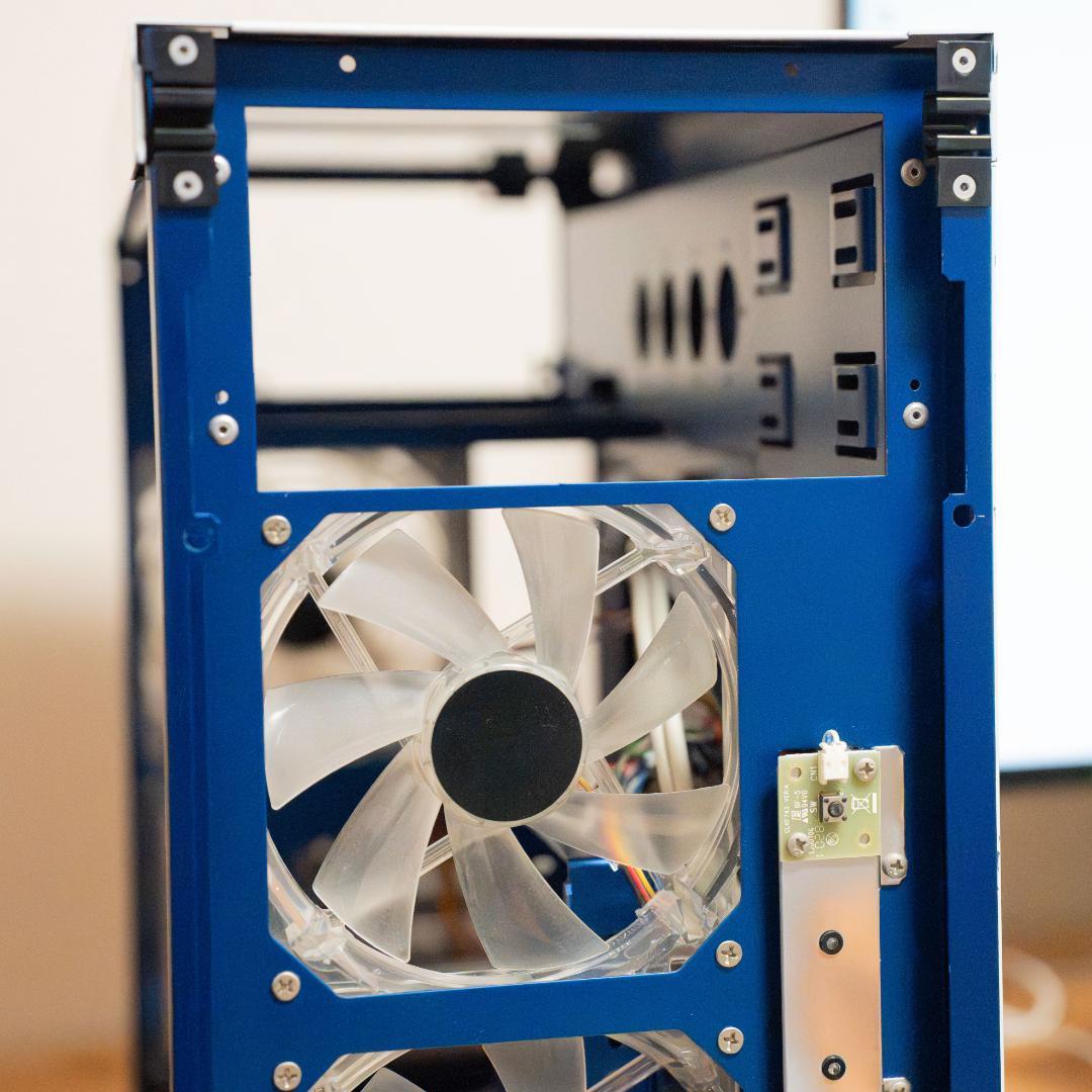 [最終値下げ] pcケース　星野アイエヌジー　 windy VX1100