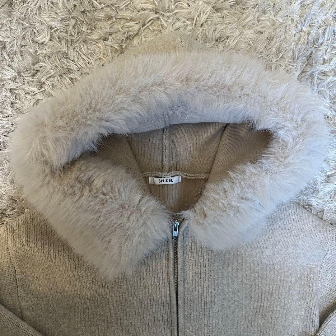 【完売品】スナイデル ファーフードパーカー ライトベージュ1 (Mサイズ)