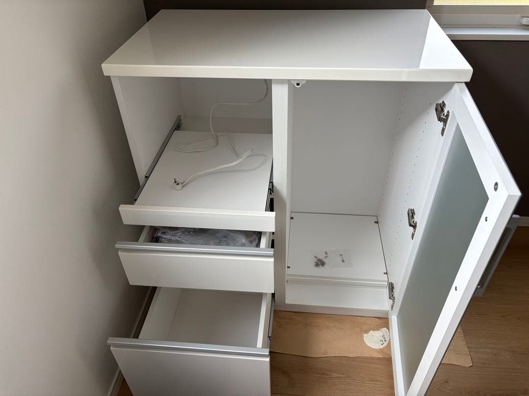 ニトリ・キッチンカウンター・食器棚、木製レンジボード