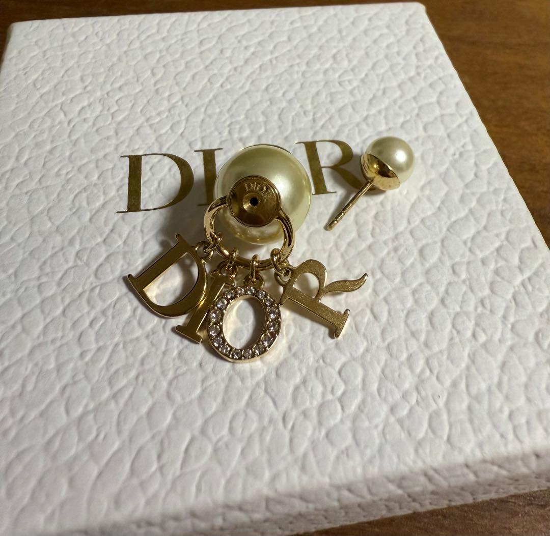 Dior ピアス