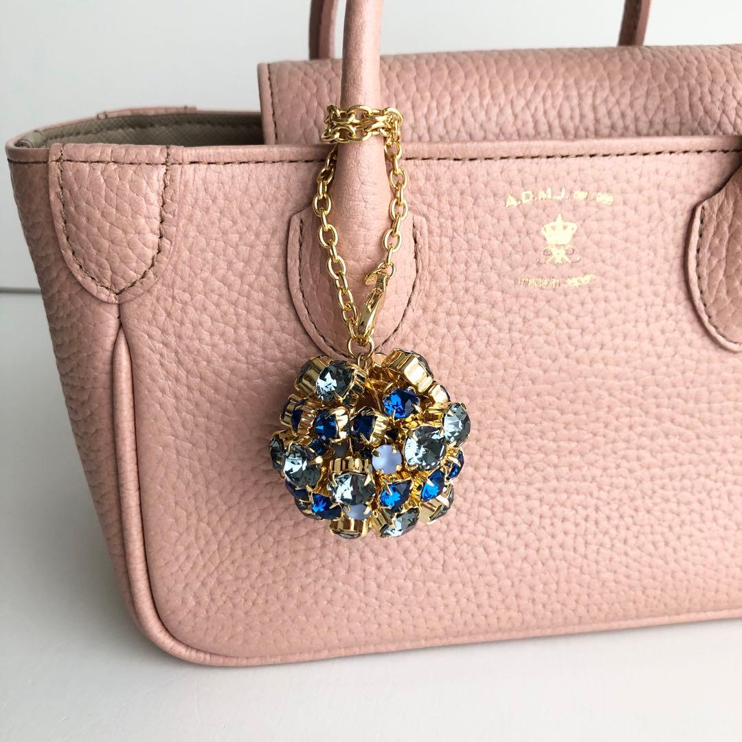 新品 A.D.M.J. スワロフスキー クリスタル ボール チャーム ゴールド