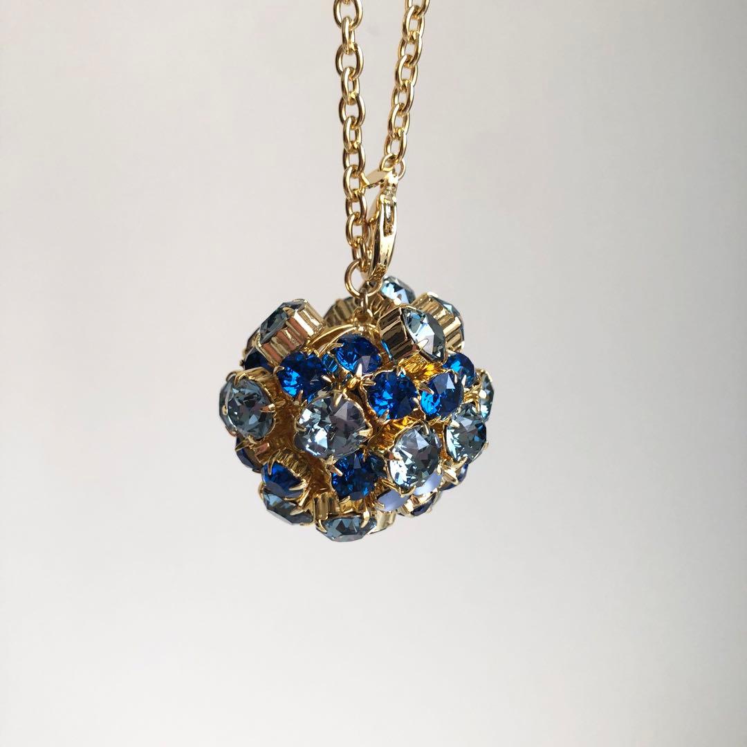 新品 A.D.M.J. スワロフスキー クリスタル ボール チャーム ゴールド