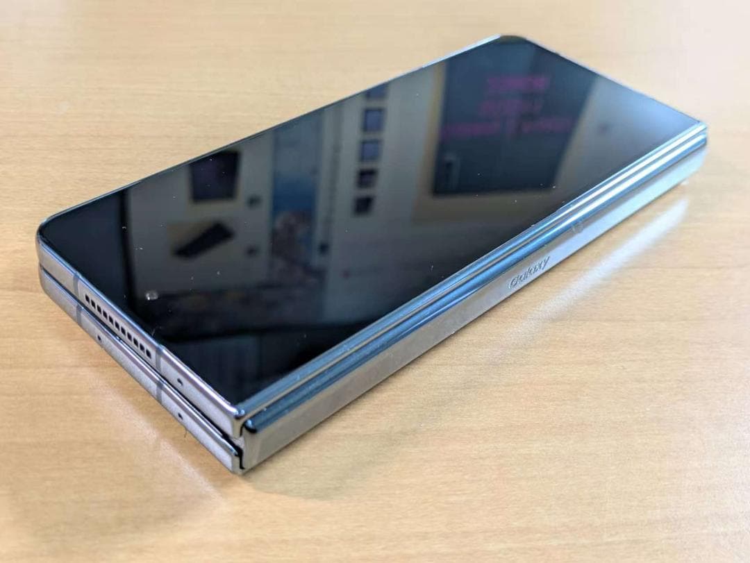 010200J 美品Galaxy Z Fold4 SCG16 256GB