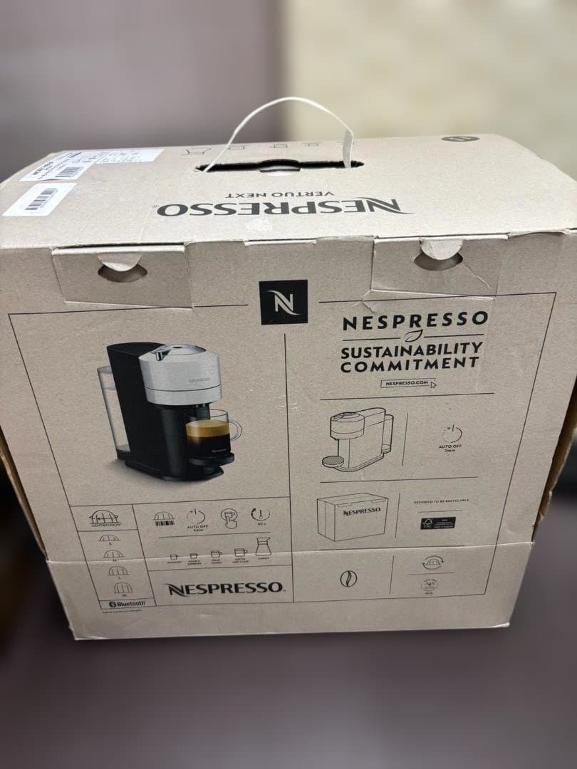 ◇Nespresso Vertuo Next コーヒーメーカー　GDV1