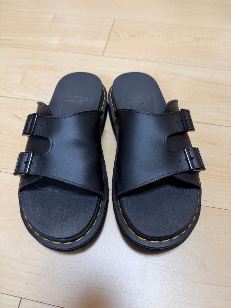 ドクターマーチンの「DAX」サンダル UK8