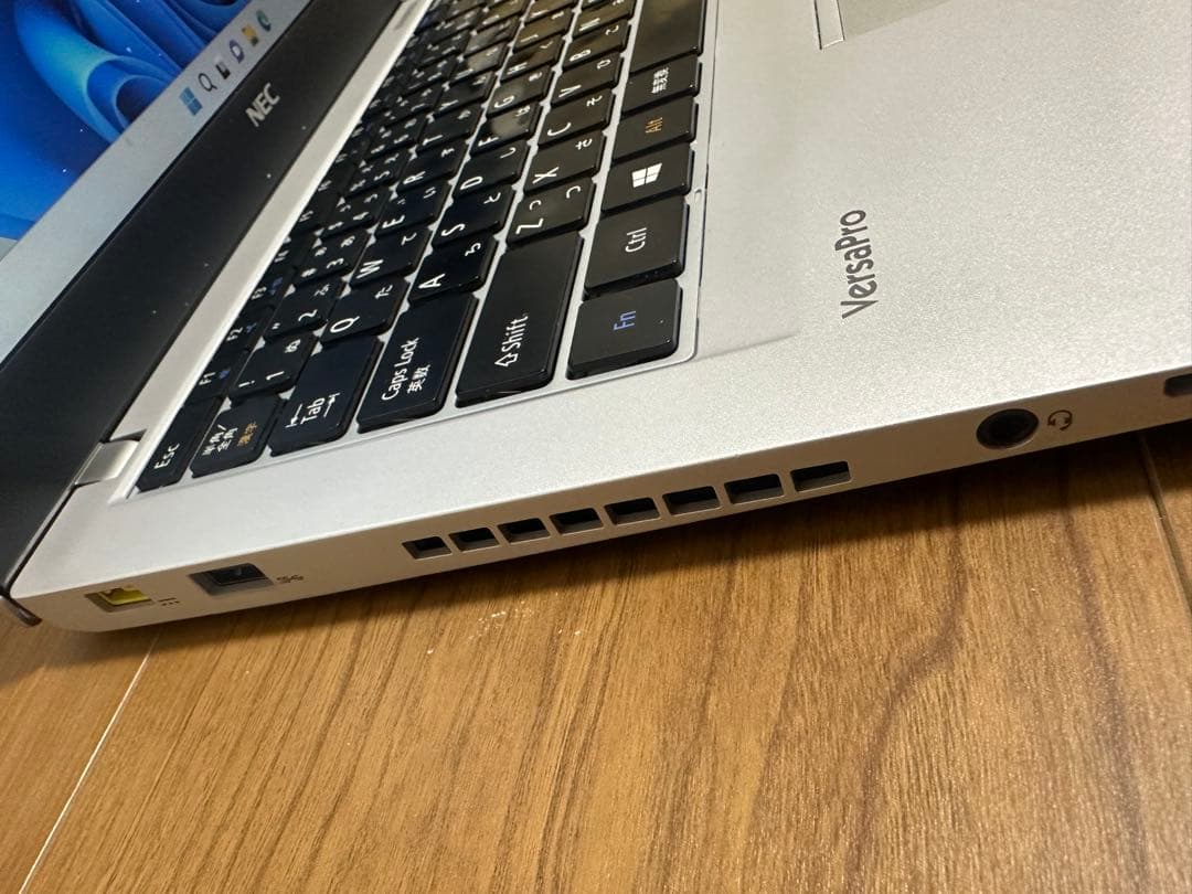 NEC Core i5 第6世代メモリ8GB SSD128GB W11