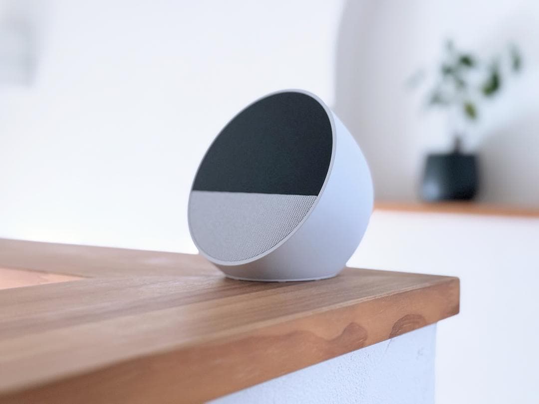 【新品同様】Echo Spot 白（グレーシャーホワイト）2024年発売