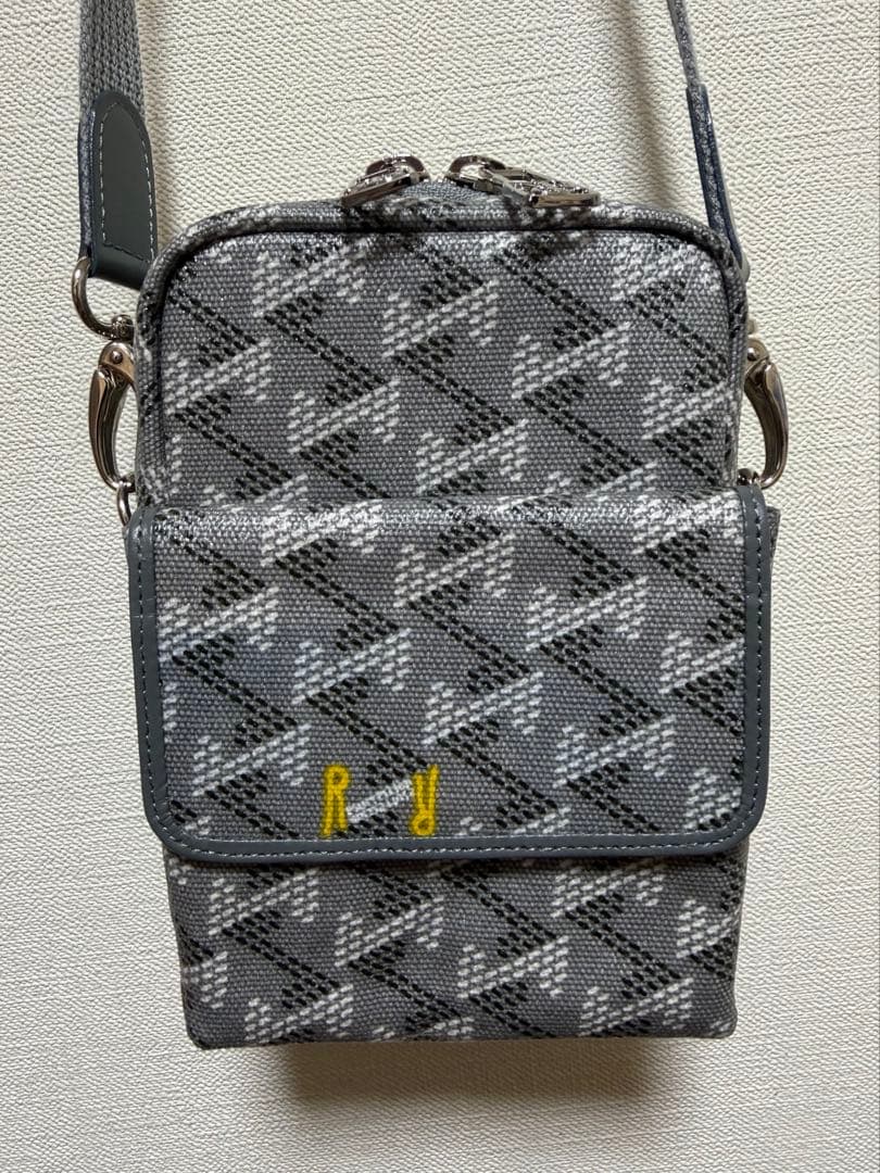 レザレクション ロロポーチ 2025年モデル