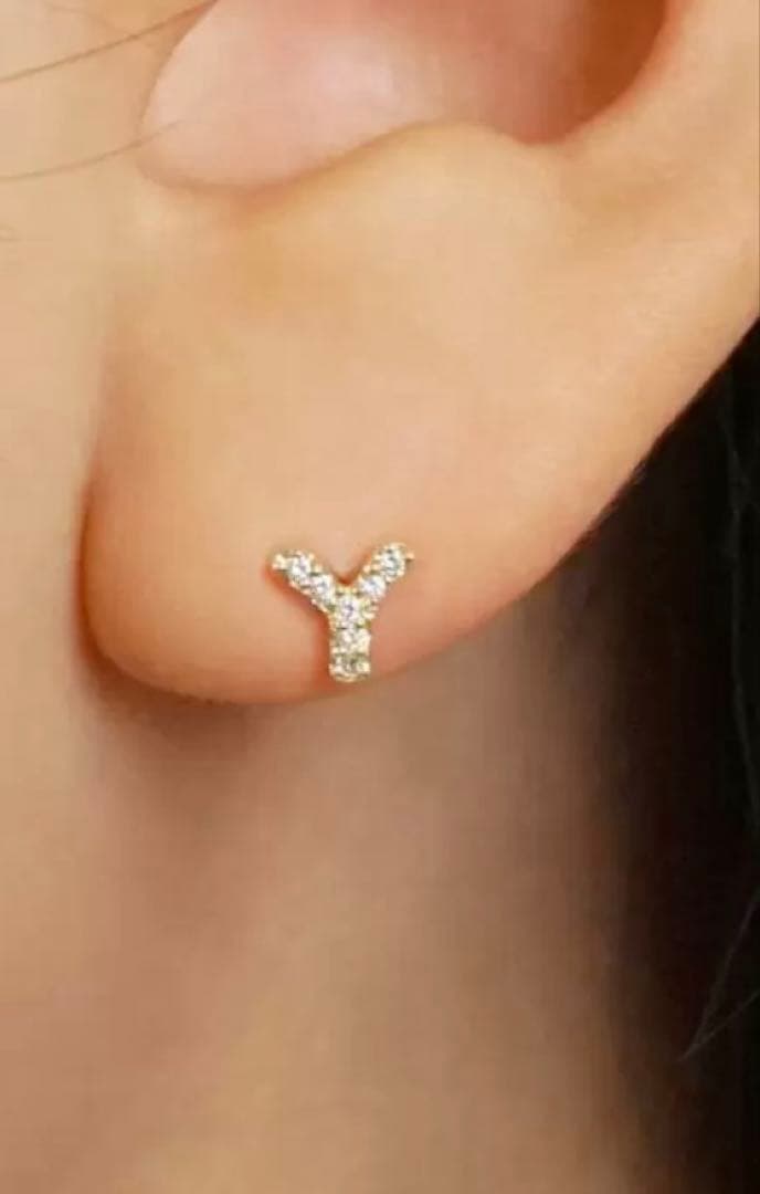 ちゃま様 ハーフピアス ソロピアス イニシャル Ｙ テイクアップ