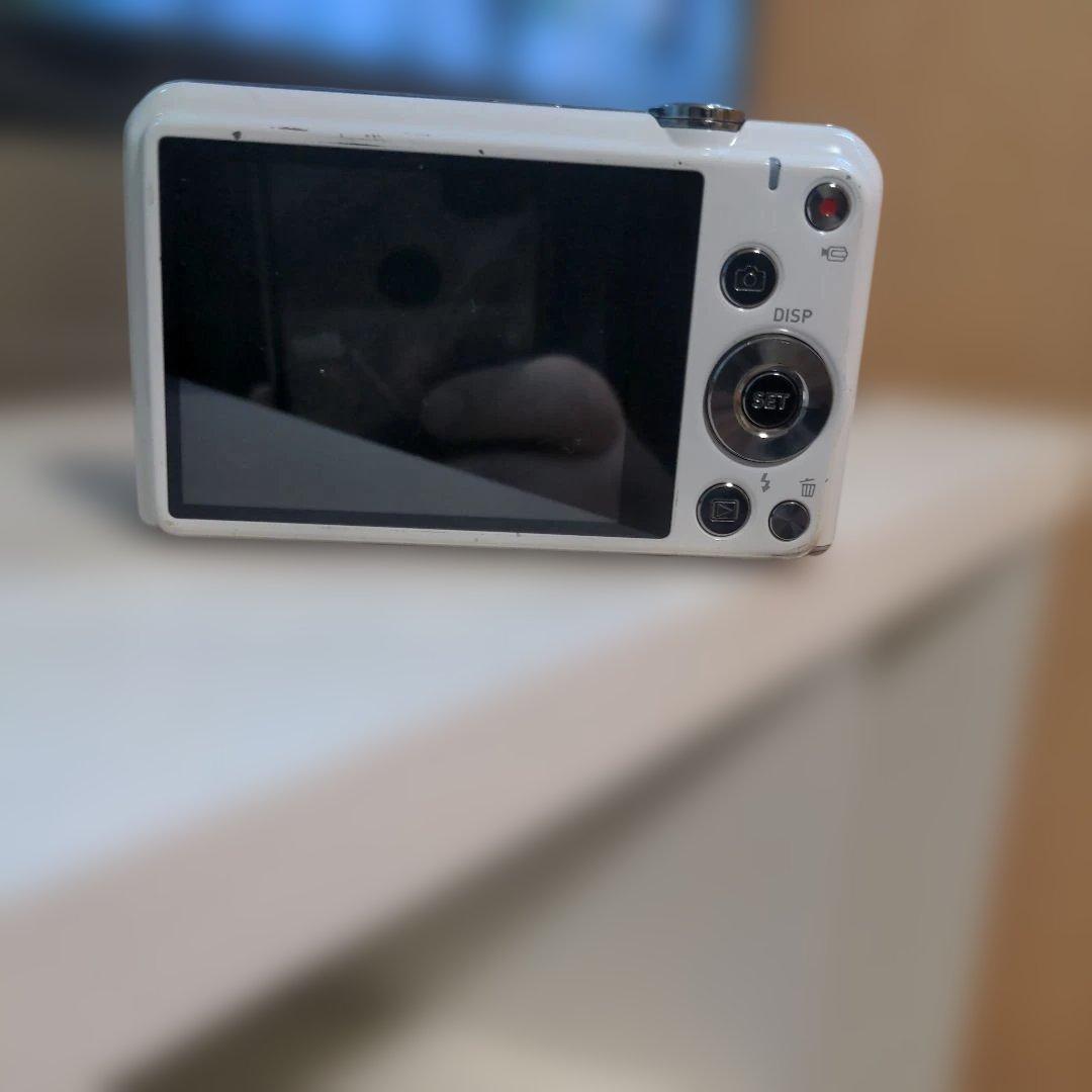 CASIO　EXILIM EX-ZS26 デジカメ